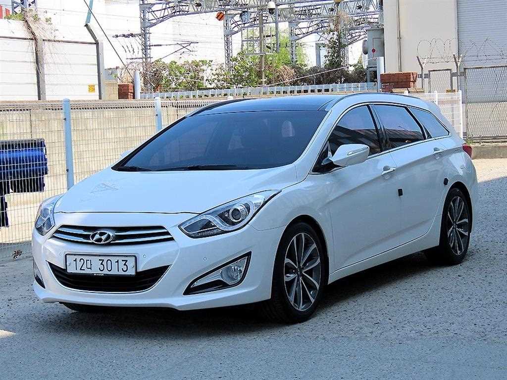 HYUNDAI i40 - Vista 2