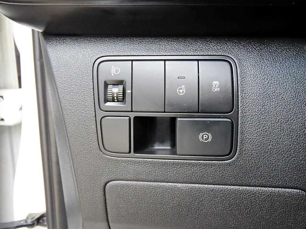 HYUNDAI Staria - Vista 12