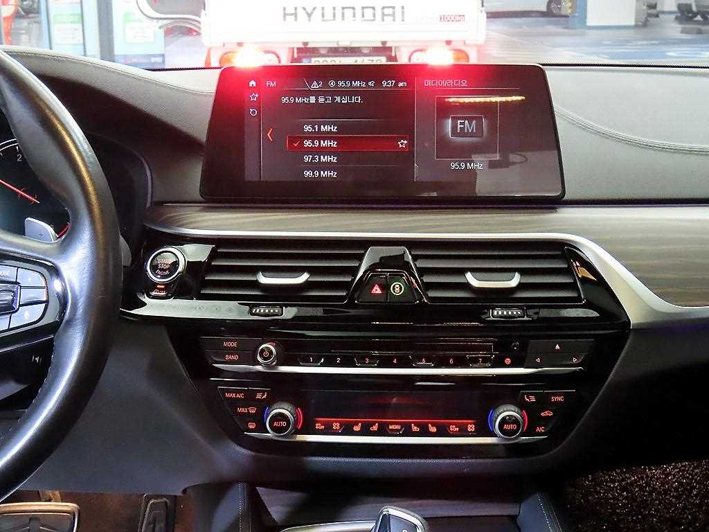 BMW 5 Series - Vista 11