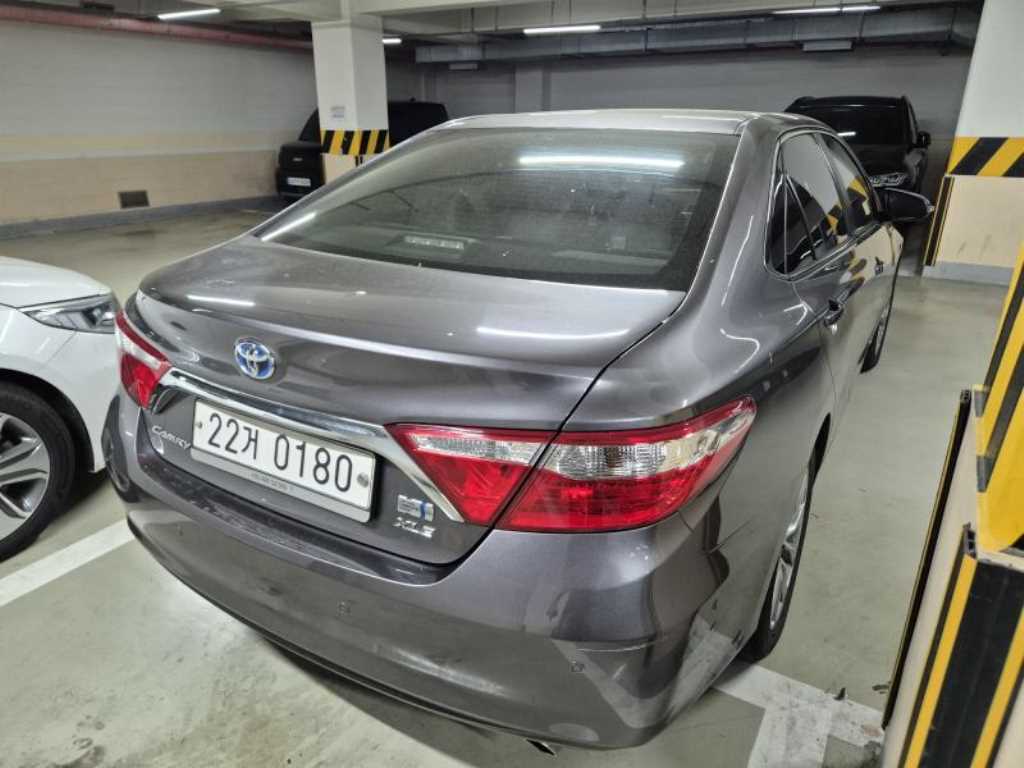 Toyota Camry - Vista 5