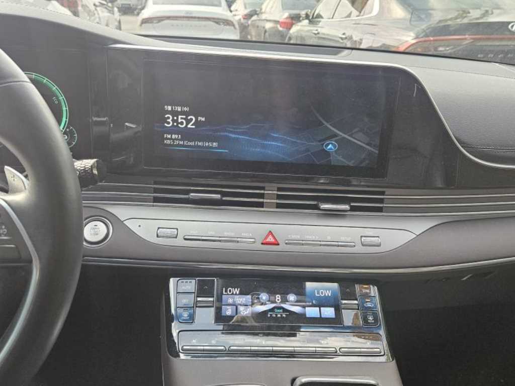 HYUNDAI Grandeur - Vista 10