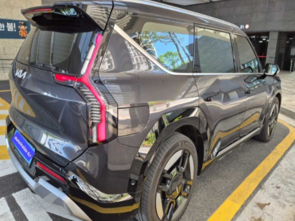 KIA EV9 - Vista 4