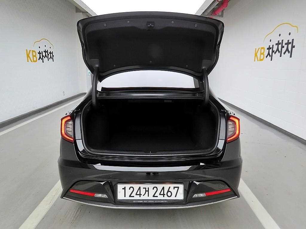 HYUNDAI Sonata - Vista 5
