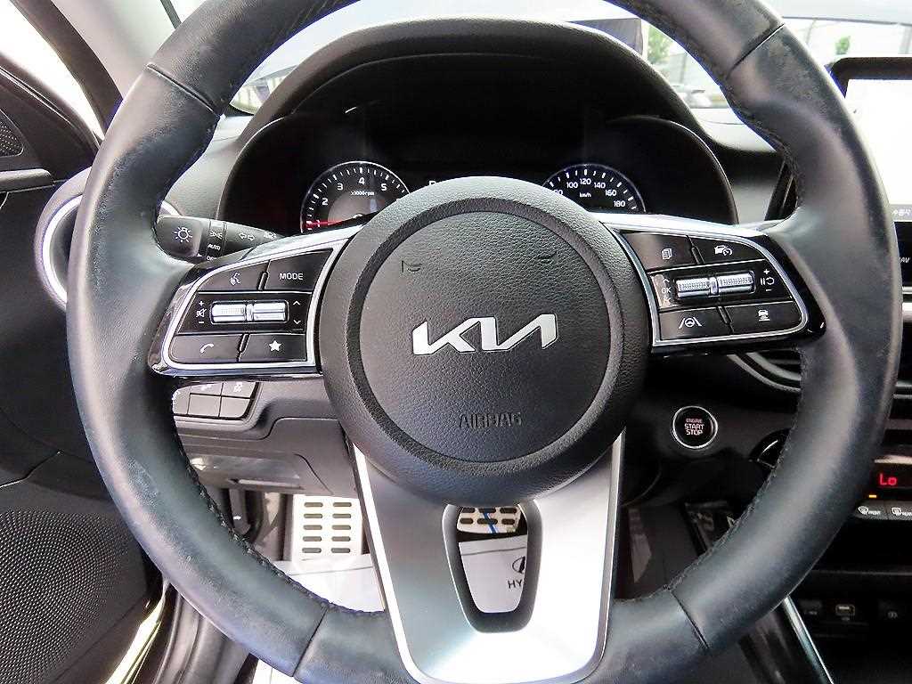 KIA K3 - Vista 8