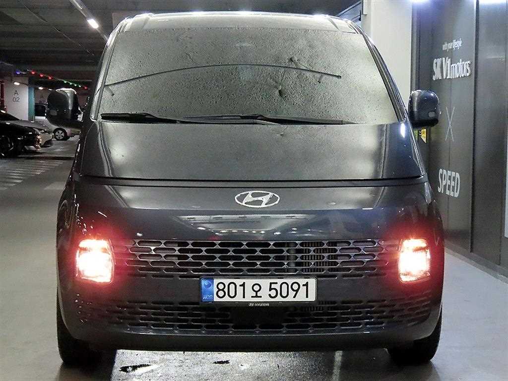 HYUNDAI Staria - Vista 2