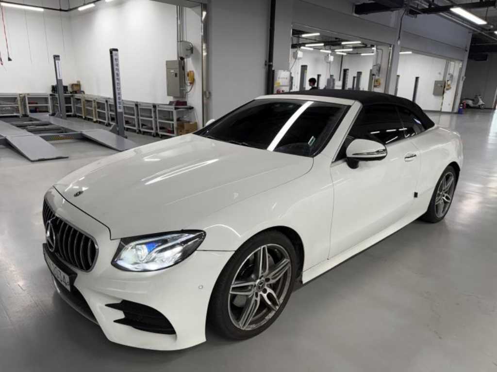 Mercedes Benz E class - Vista 2