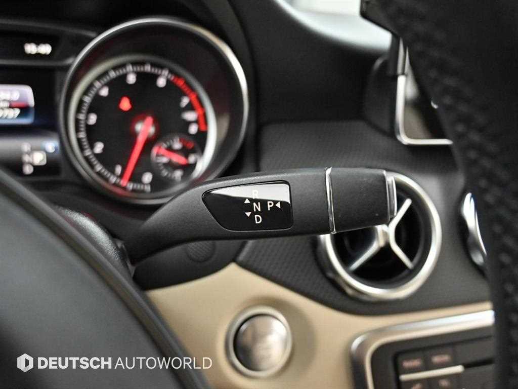 Mercedes Benz GLA Class - Vista 9
