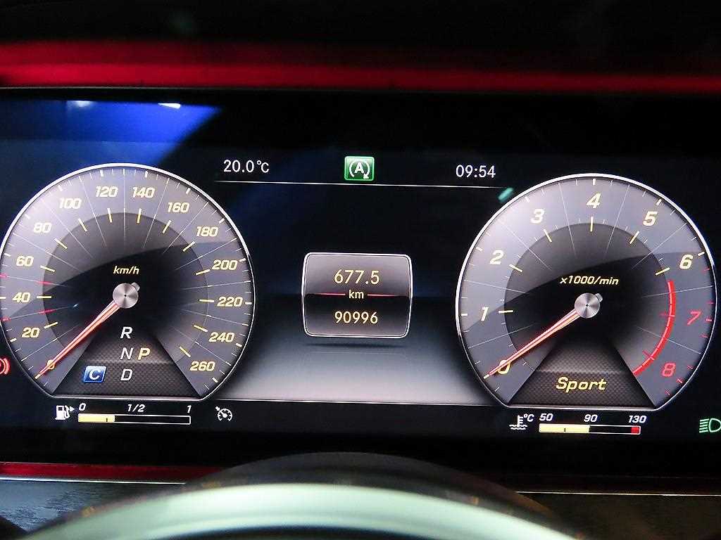 Mercedes Benz E class - Vista 9