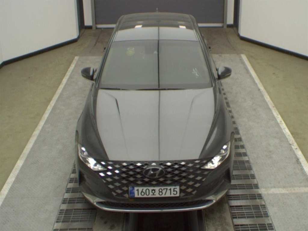HYUNDAI Grandeur - Vista 5