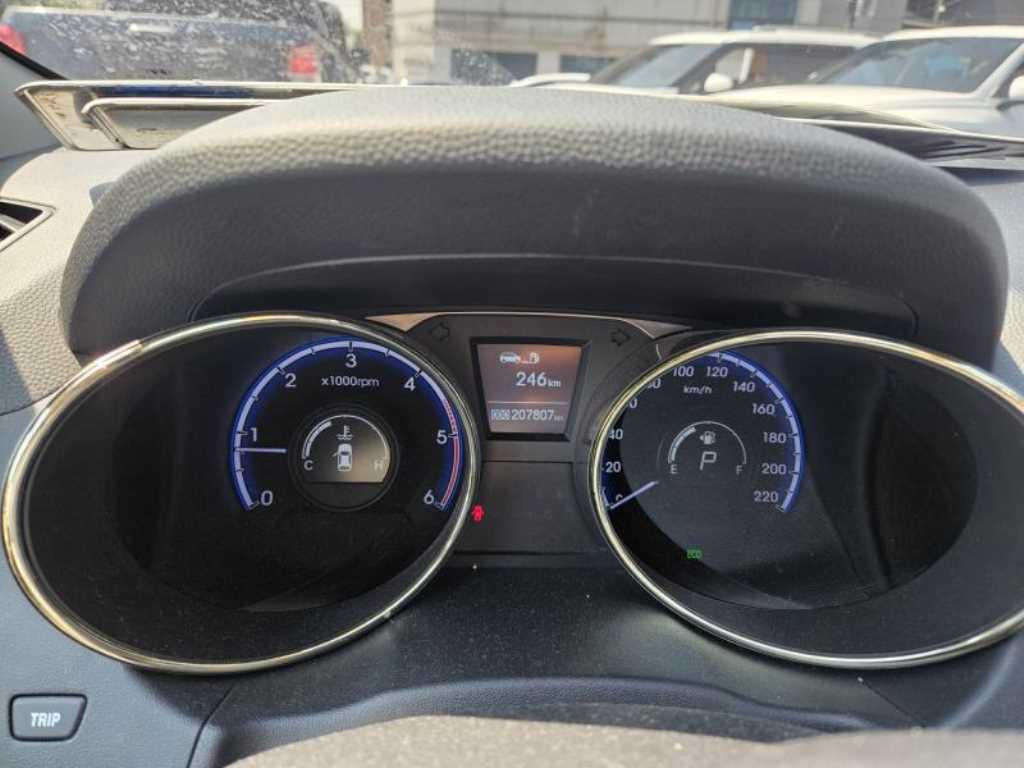 HYUNDAI Tucson - Vista 7