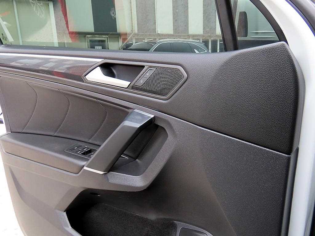 Volkswagen Tiguan - Vista 12