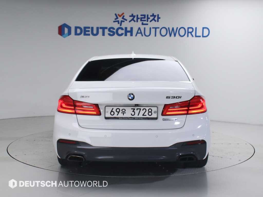BMW 5 Series - Vista 4