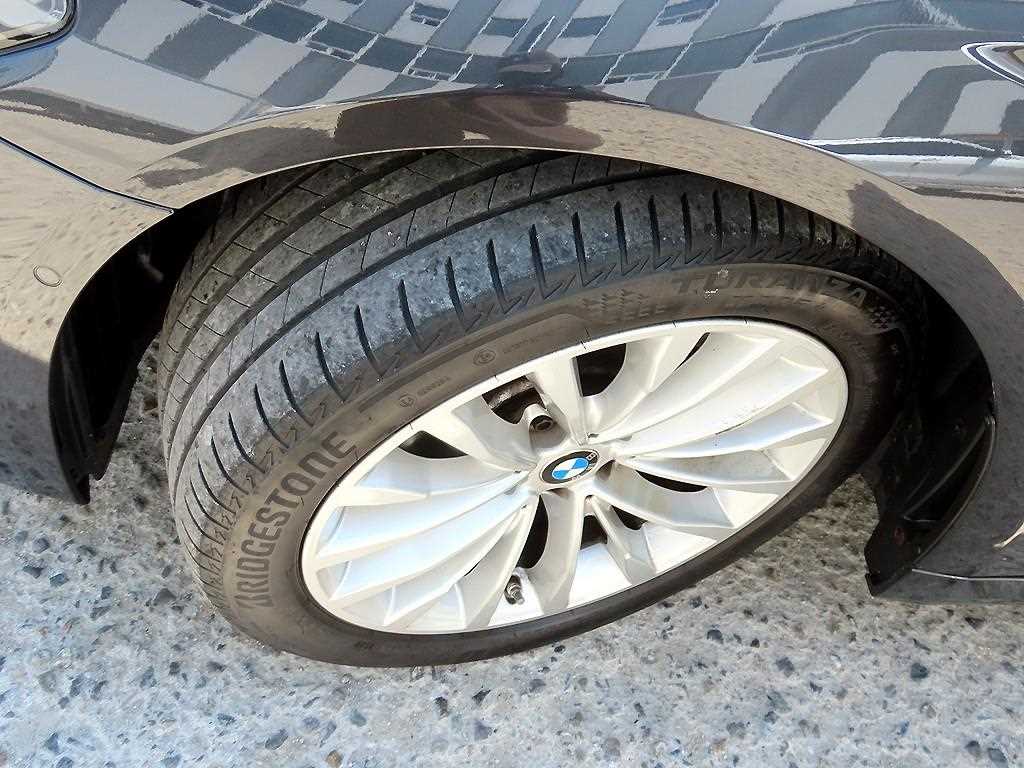 BMW 5 Series 2023 Gris - Importación desde Corea - HF Imports Iquique - Foto 20