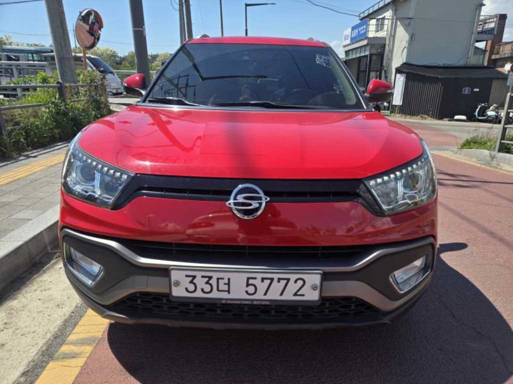 Ssangyong Tivoli - Vista 2