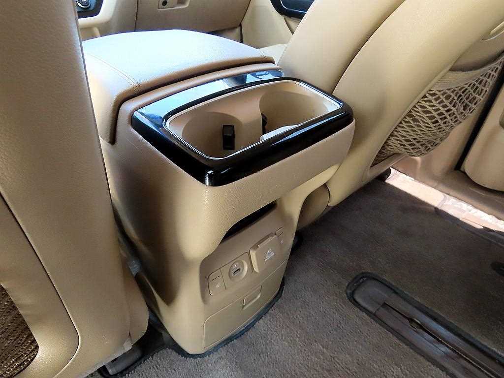 KIA Carnival 2015 Negro - Importación desde Corea - HF Imports Iquique - Foto 15