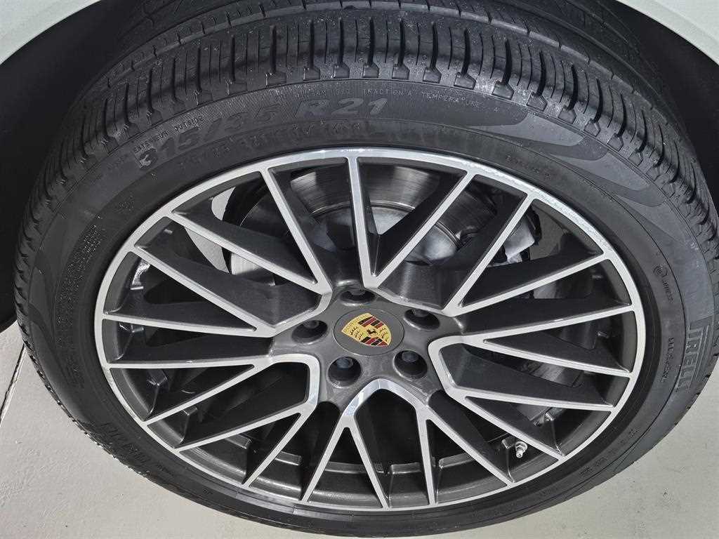 Porsche Cayenne - Vista 6