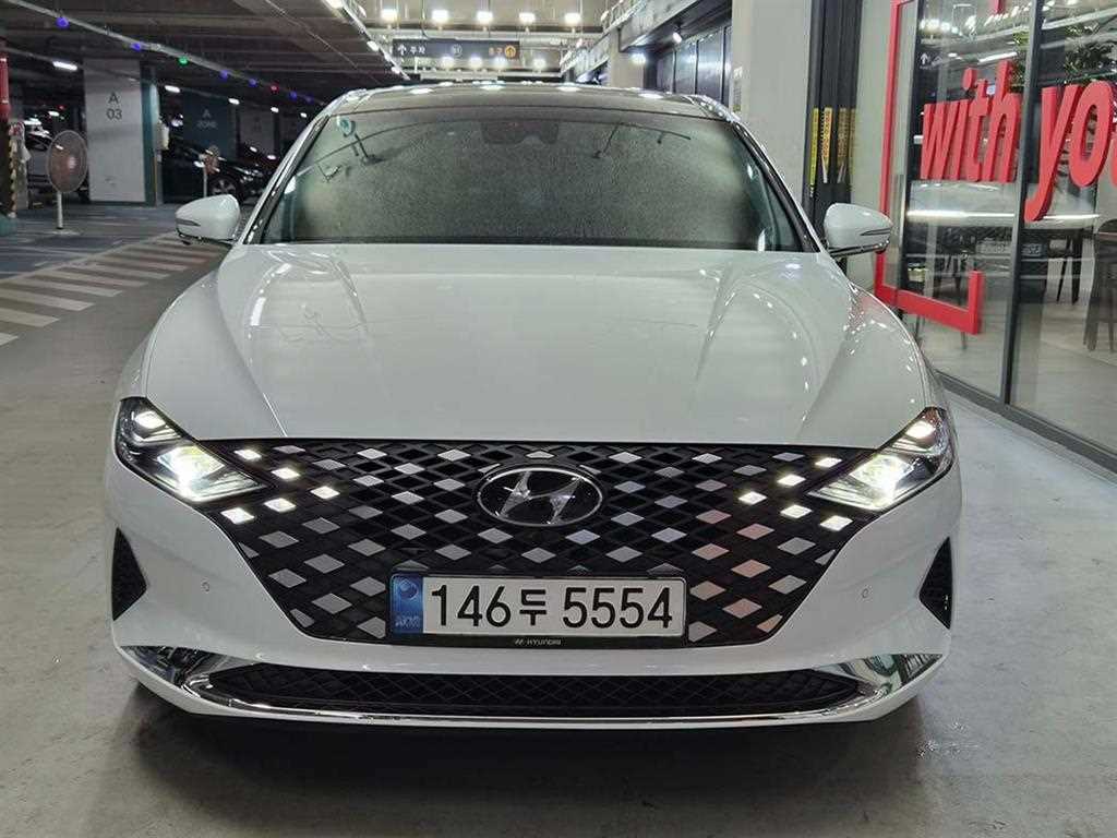 HYUNDAI Grandeur - Vista 3