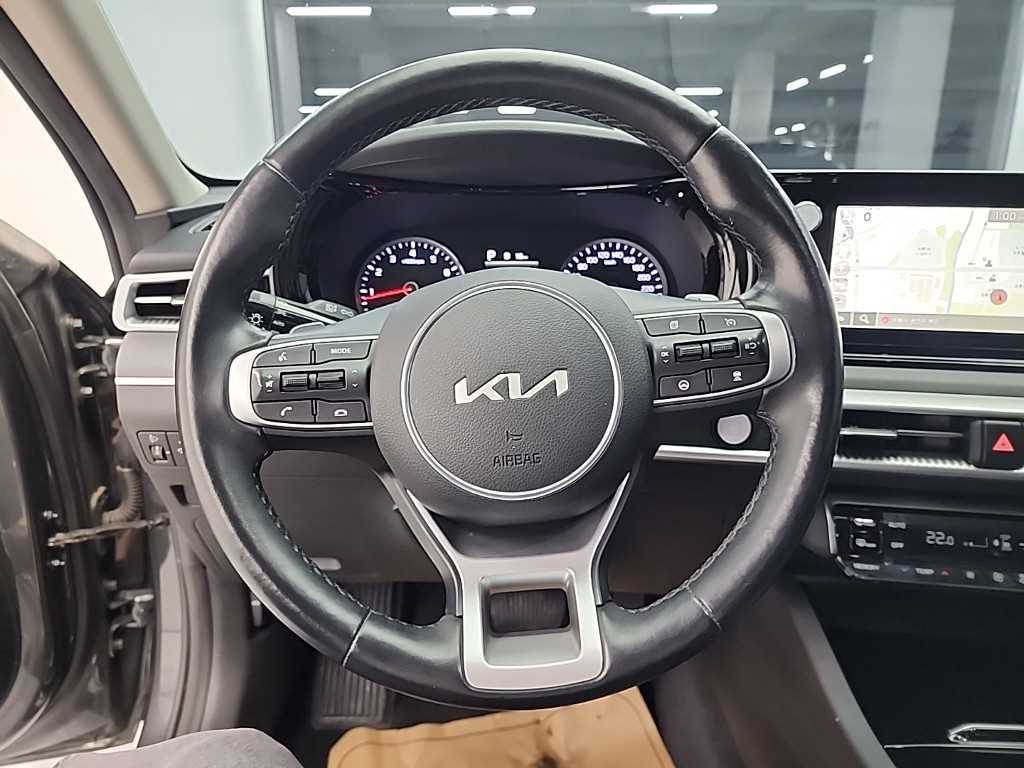 KIA K5 - Vista 9