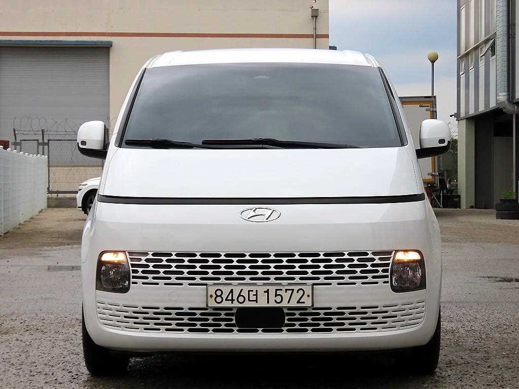 HYUNDAI Staria 2022 Blanco - Importación desde Corea - HF Imports Iquique - Foto 1