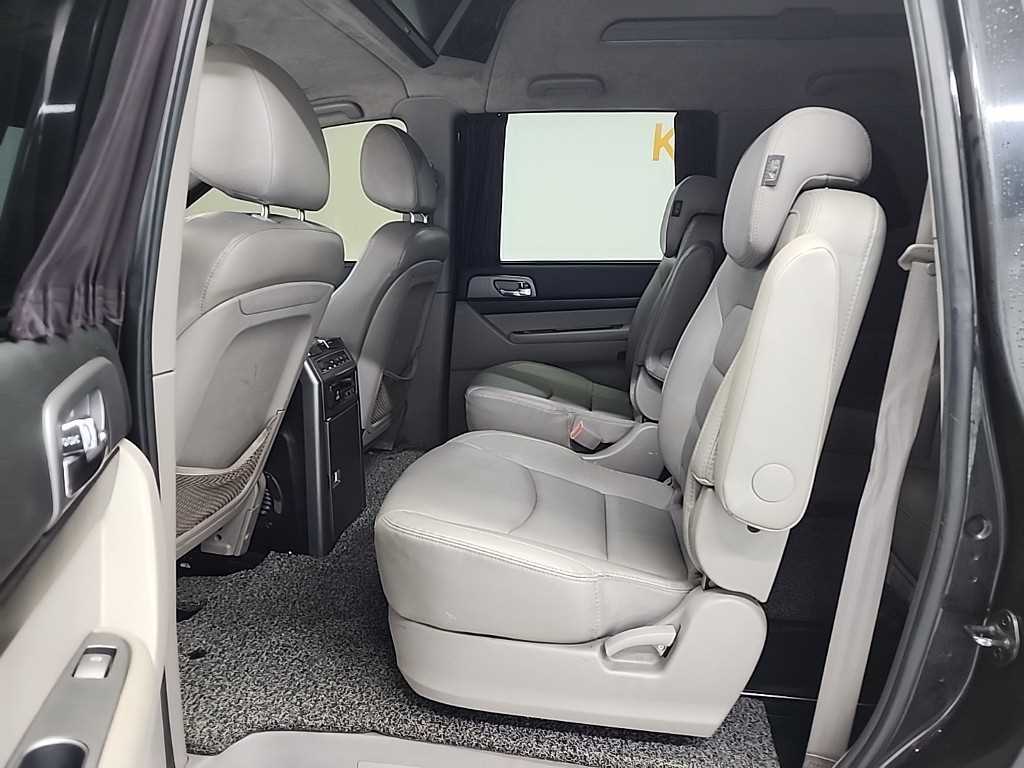 Ssangyong Korando - Vista 12