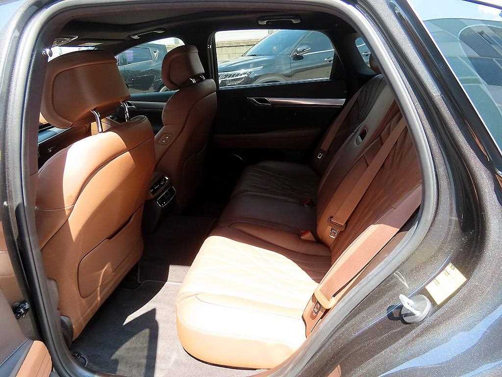 Genesis G80 - Vista 6