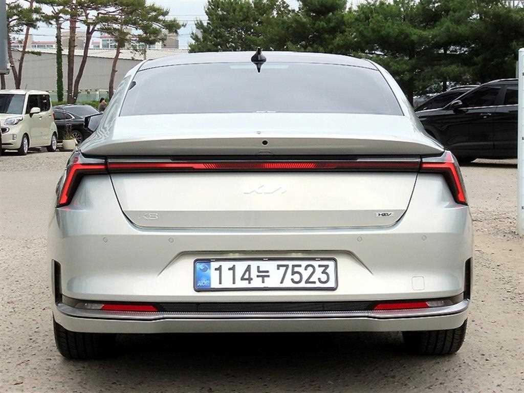 KIA K8 - Vista 5