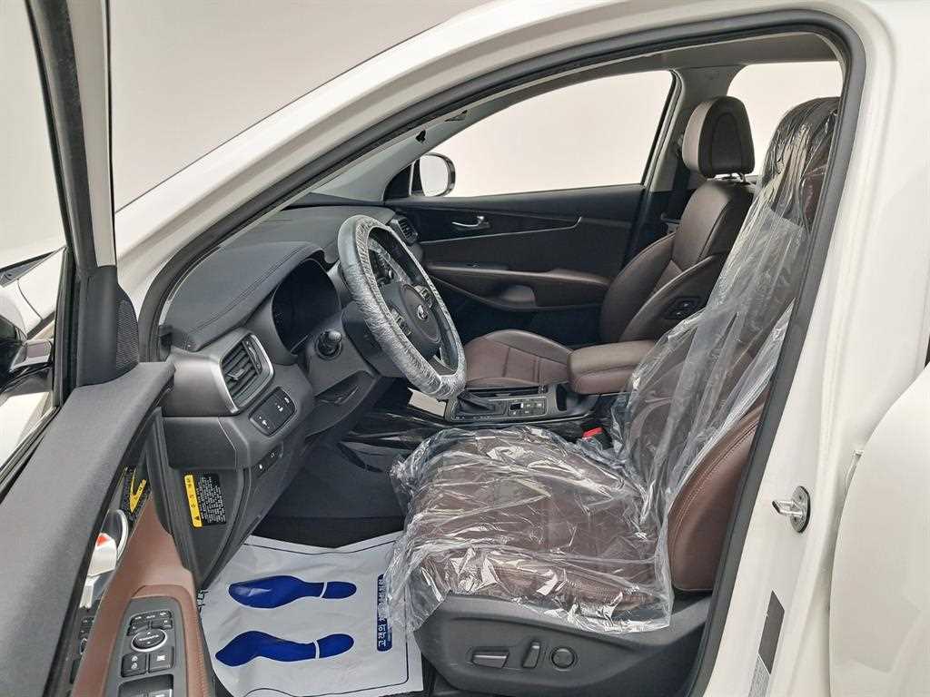 KIA Sorento - Vista 11