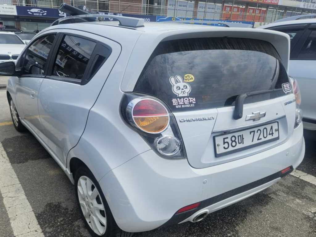 Chevrolet Spark - Vista 5