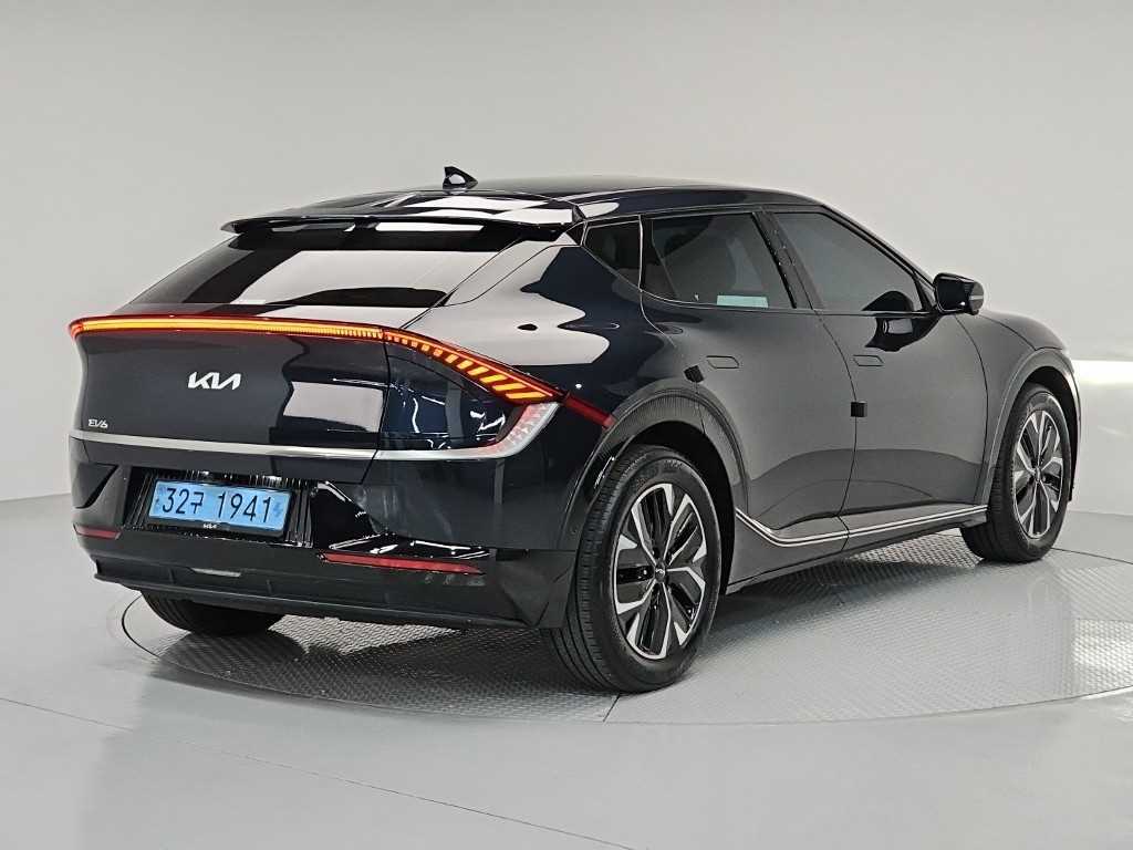 KIA EV6 - Vista 4
