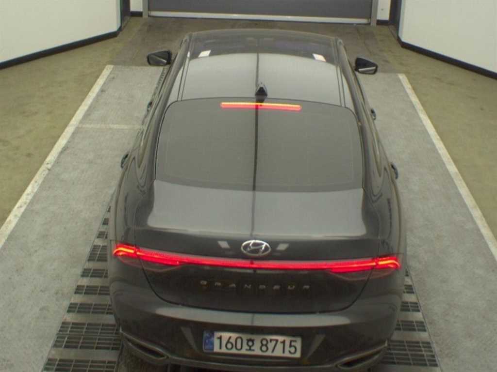 HYUNDAI Grandeur - Vista 3