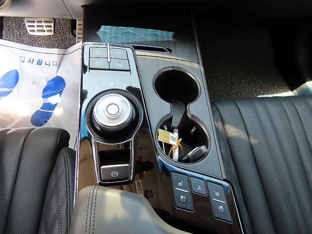 KIA K8 - Vista 11