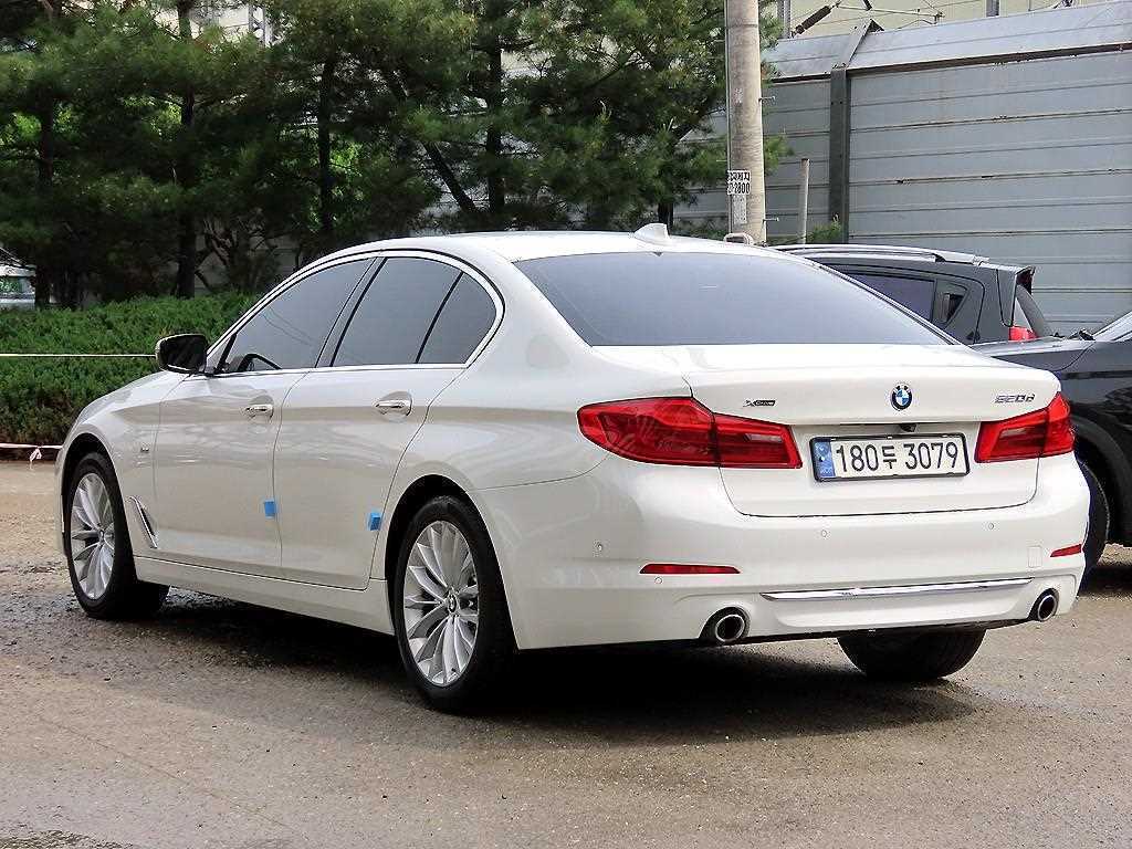 BMW 5 Series - Vista 3