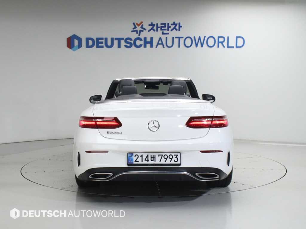Mercedes Benz E class - Vista 4