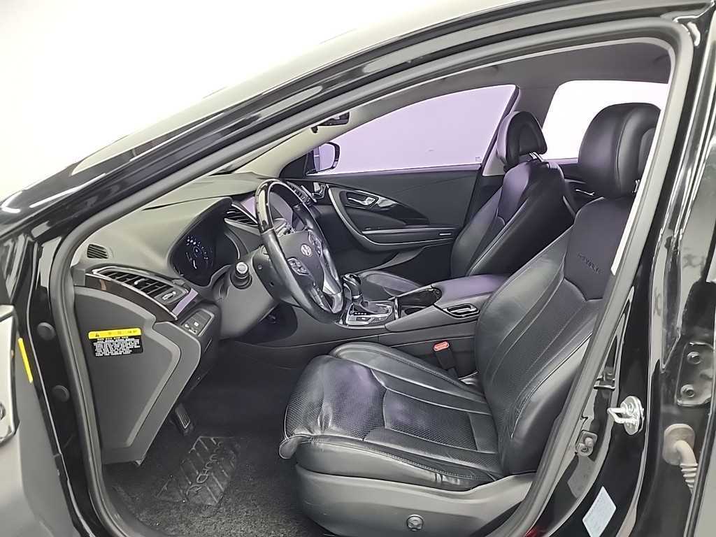 HYUNDAI Grandeur - Vista 11