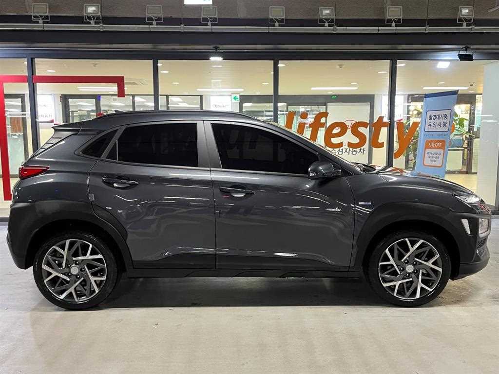 HYUNDAI Kona - Vista 3