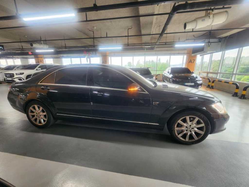 Mercedes Benz S Class - Vista 4