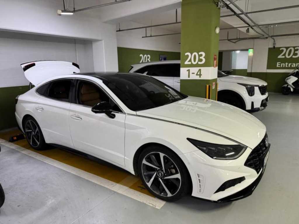 HYUNDAI Sonata - Vista 2