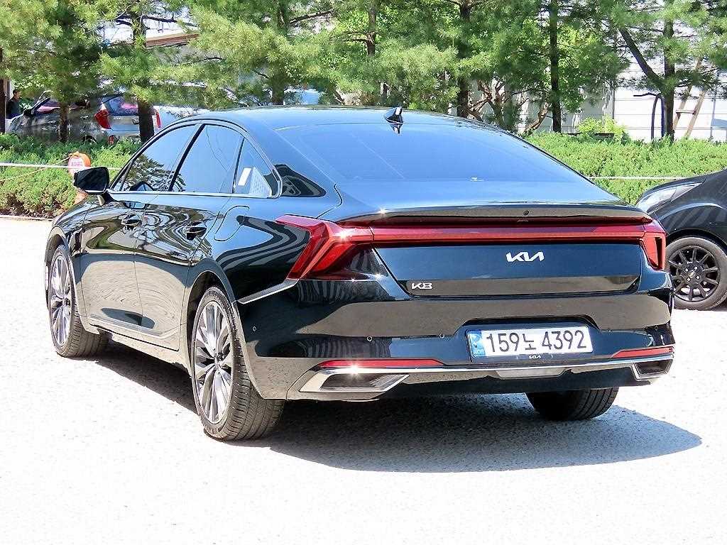 KIA K8 - Vista 3