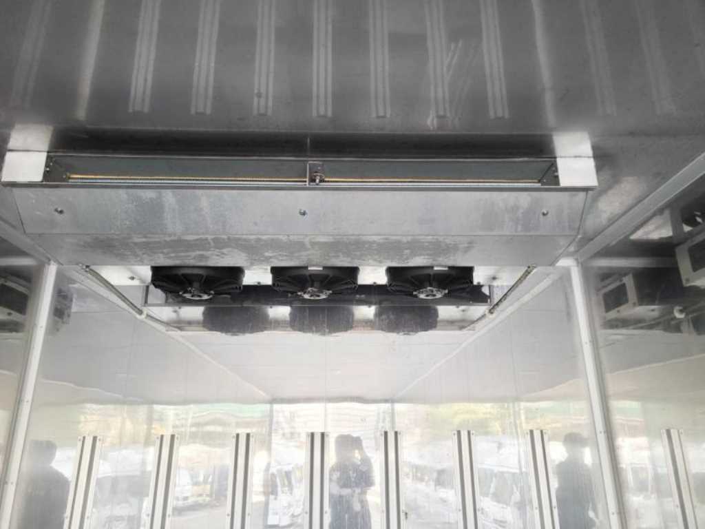 medium and large cargo truck - Vista 10