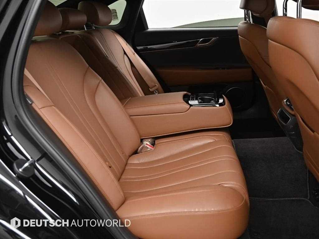 Genesis G80 - Vista 12
