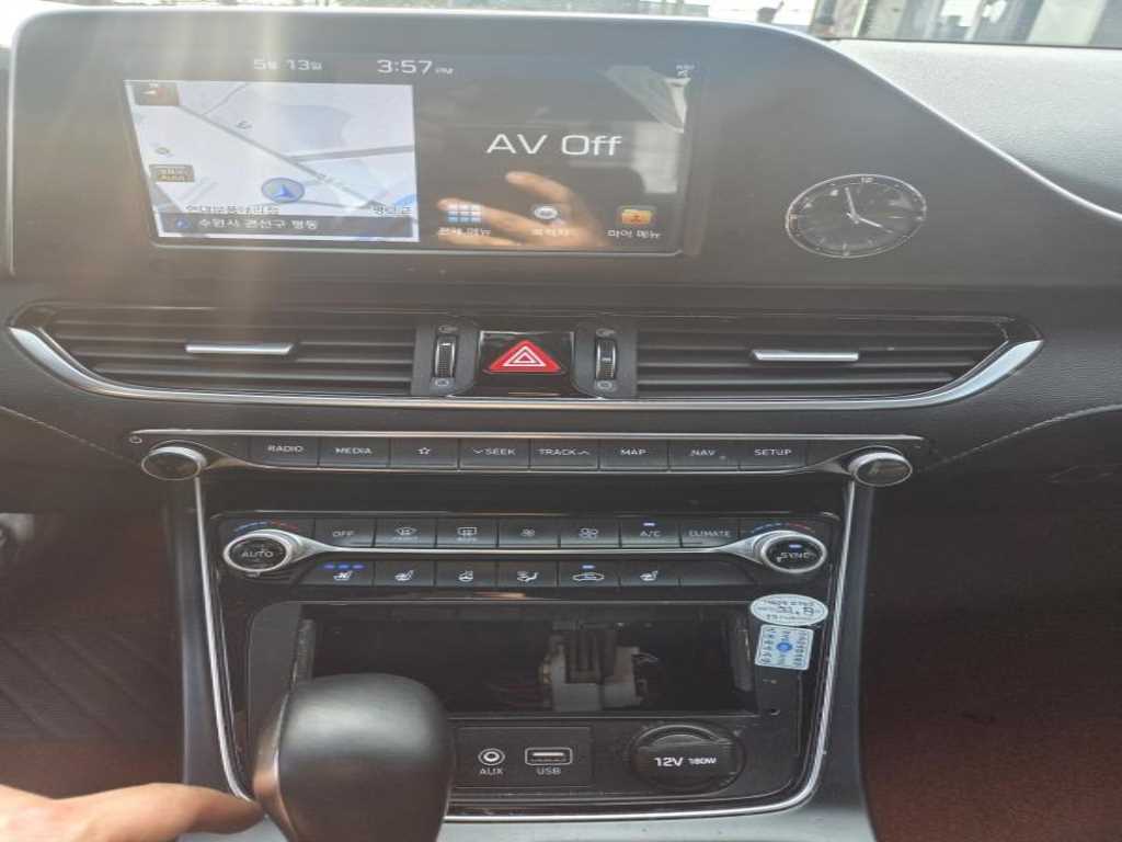 HYUNDAI Grandeur - Vista 9