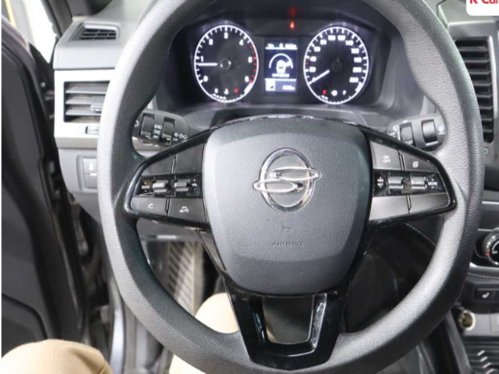 Ssangyong Rexton - Vista 5