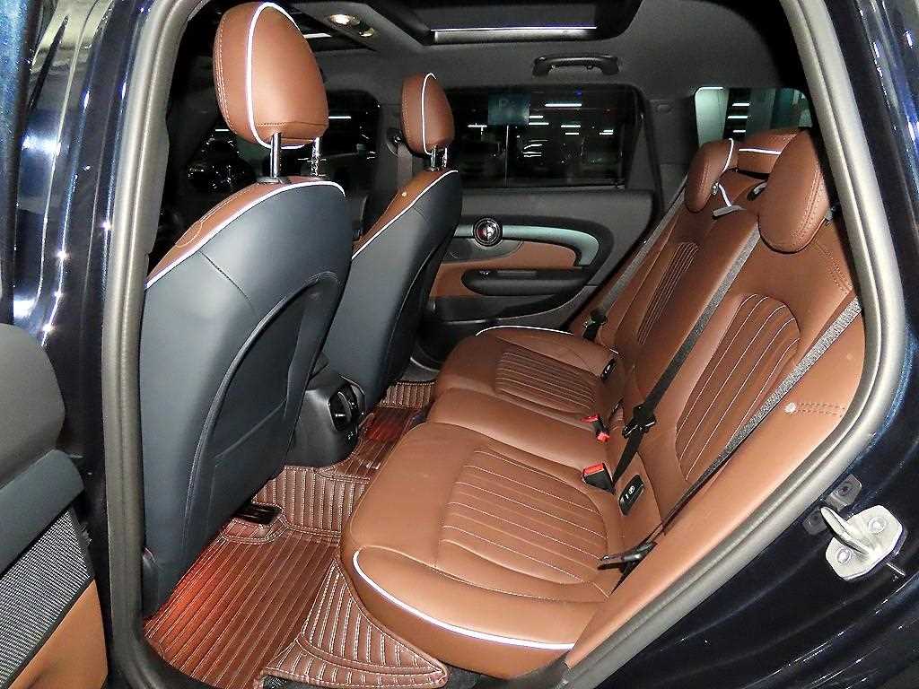Mini Clubman - Vista 7