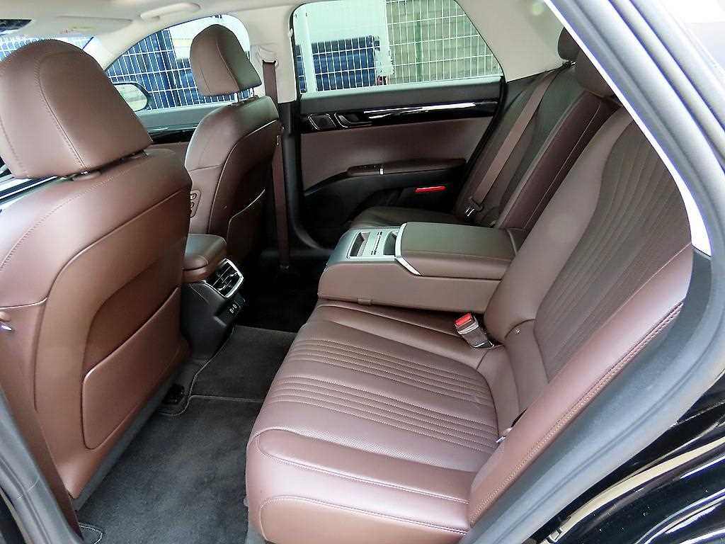 HYUNDAI Grandeur - Vista 6