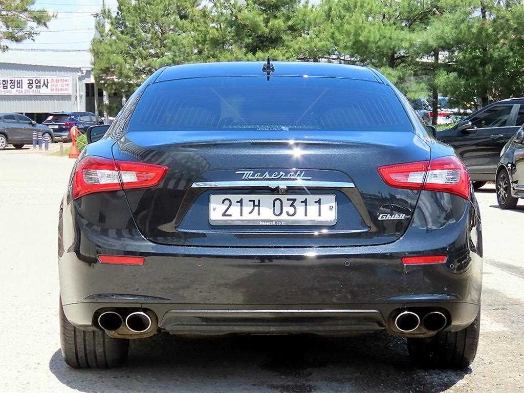 Maserati Ghibli - Vista 4
