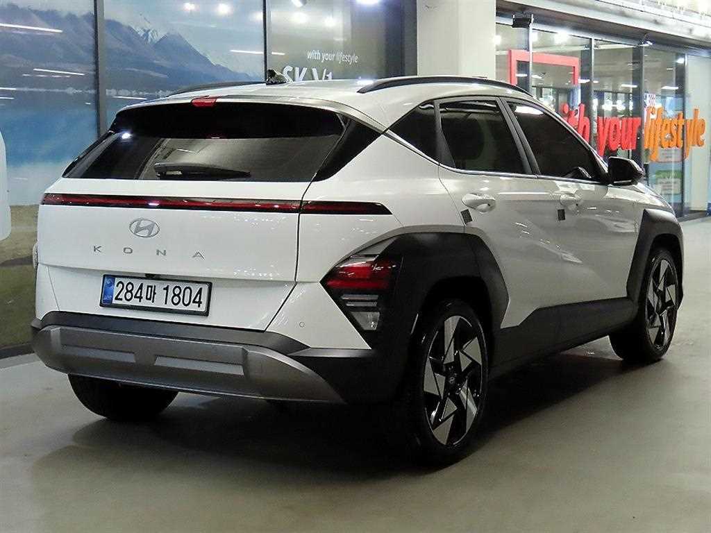 HYUNDAI Kona - Vista 4