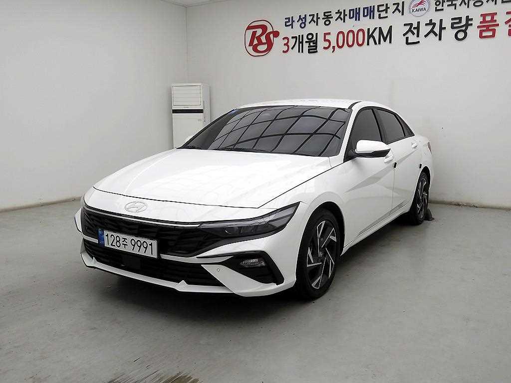 HYUNDAI Avante 2025 Blanco - Importación desde Corea - HF Imports Iquique - Foto 1