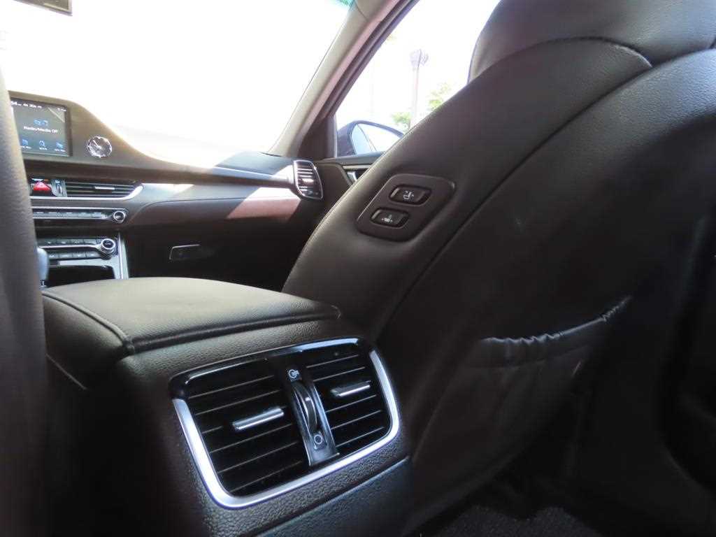 HYUNDAI Grandeur - Vista 7