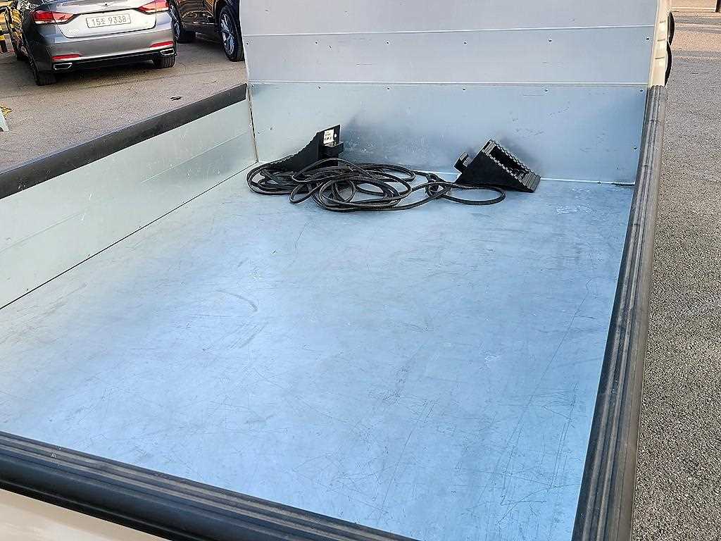 Small Truck Cargo (small) - Vista 5