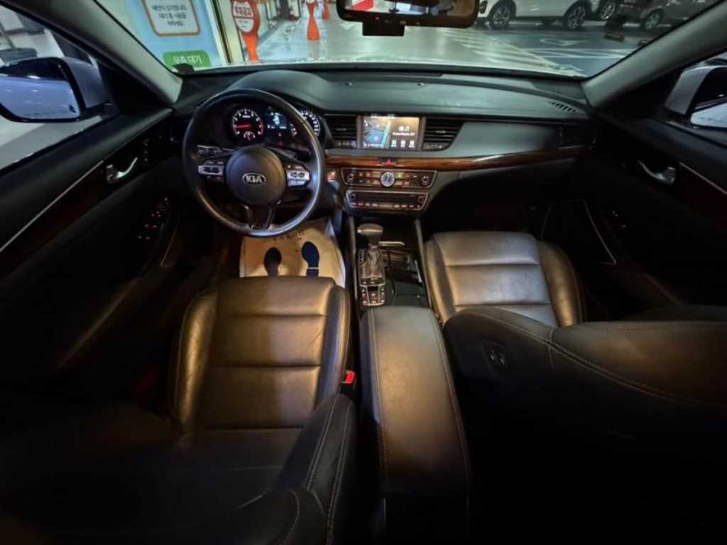 KIA K7 - Vista 6